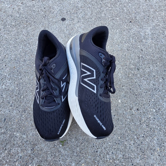 New Balance Fresh Foam 1540 X Rollbar Black and White Sneaker Women Size 10B - Picture 12 of 16